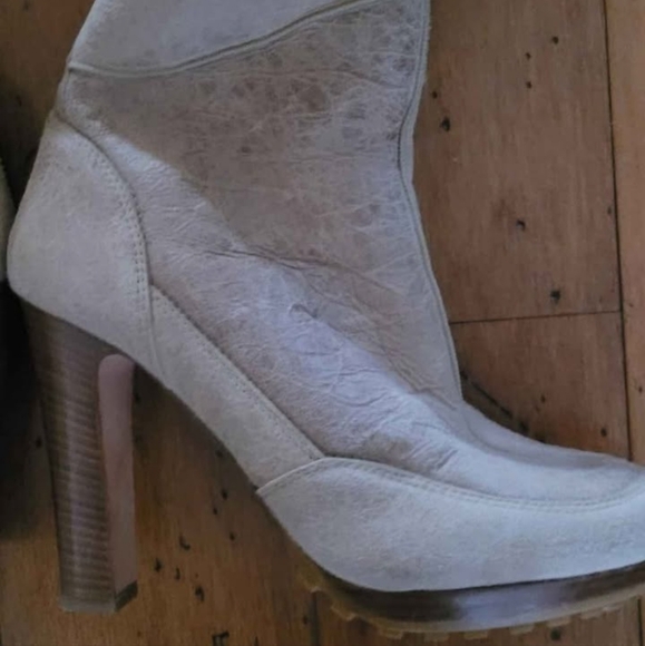 UGG Shearling Boots - Picture 3 of 5